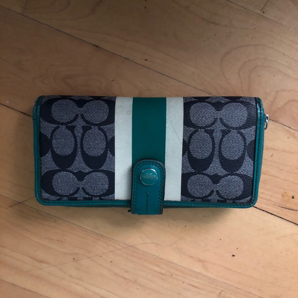 Coach wallet